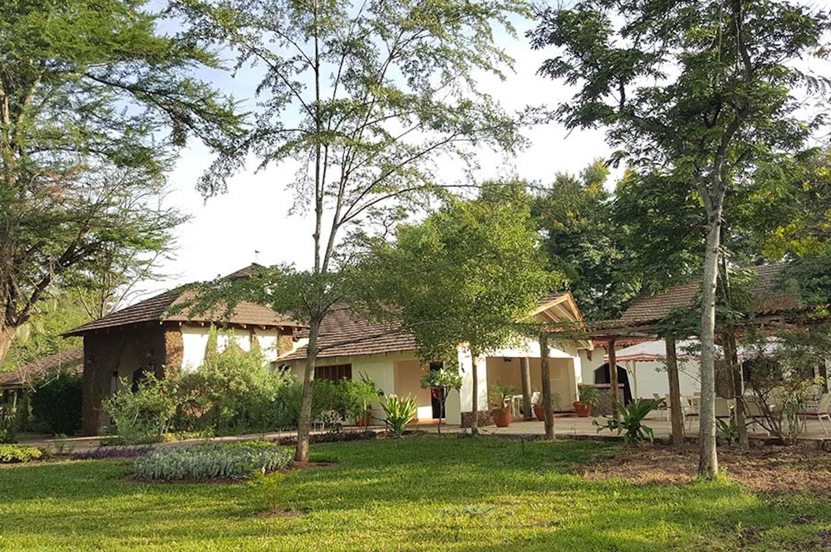 Hunters Lodge Twaandu Buitenkant foto
