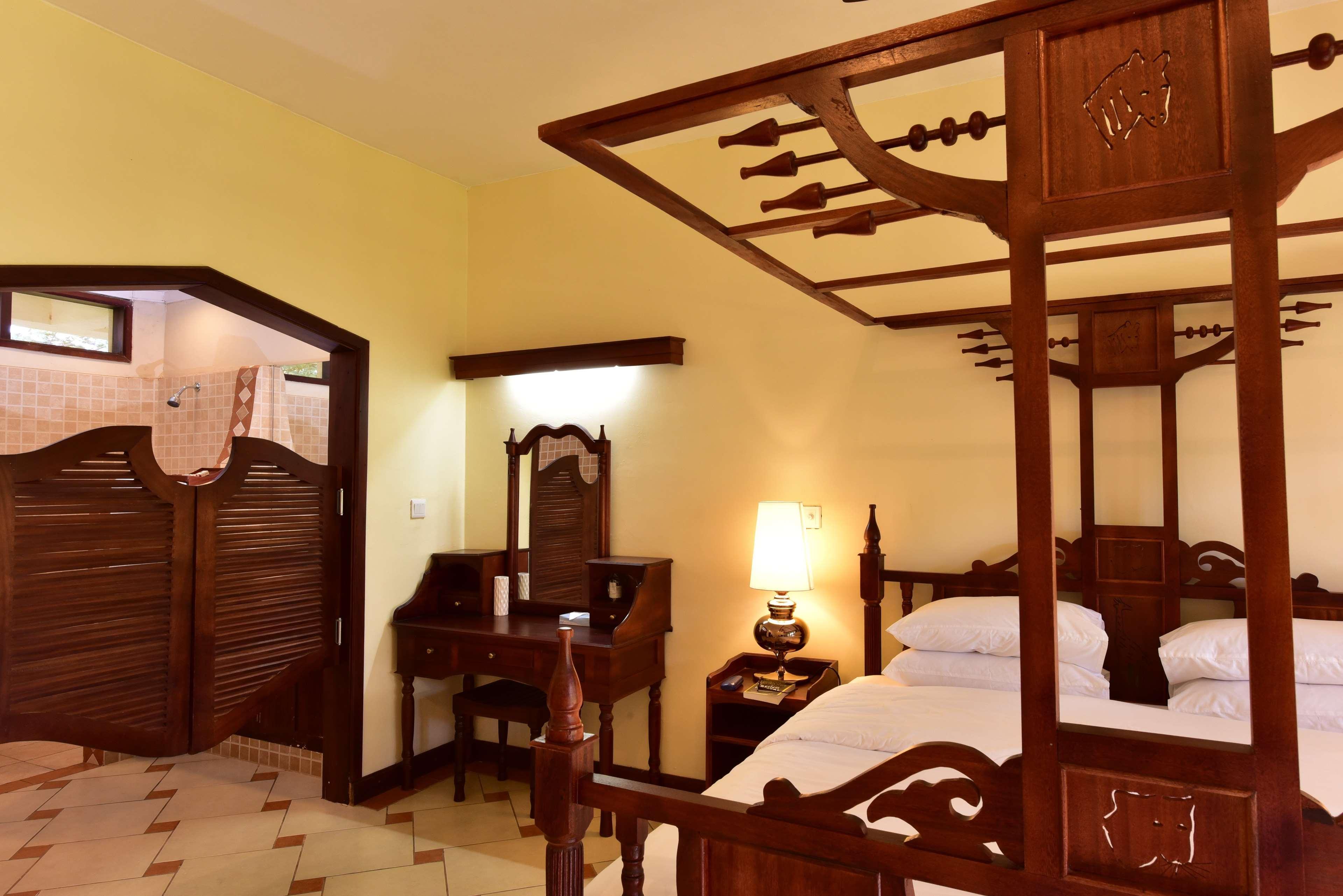 Hunters Lodge Twaandu Buitenkant foto
