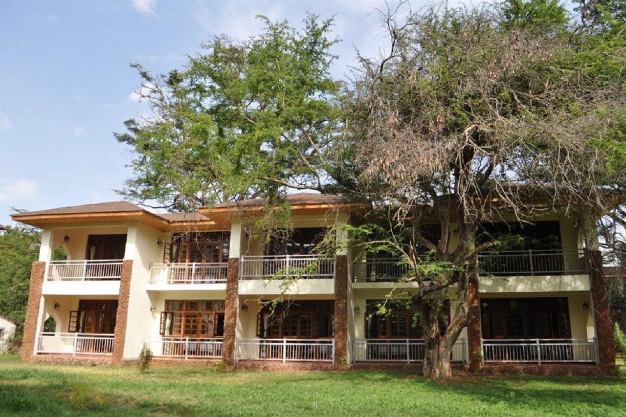 Hunters Lodge Twaandu Buitenkant foto
