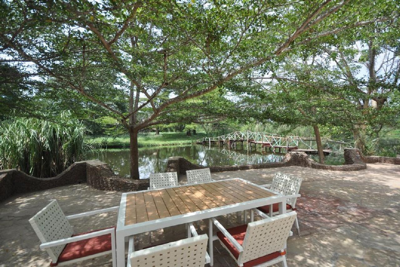 Hunters Lodge Twaandu Buitenkant foto